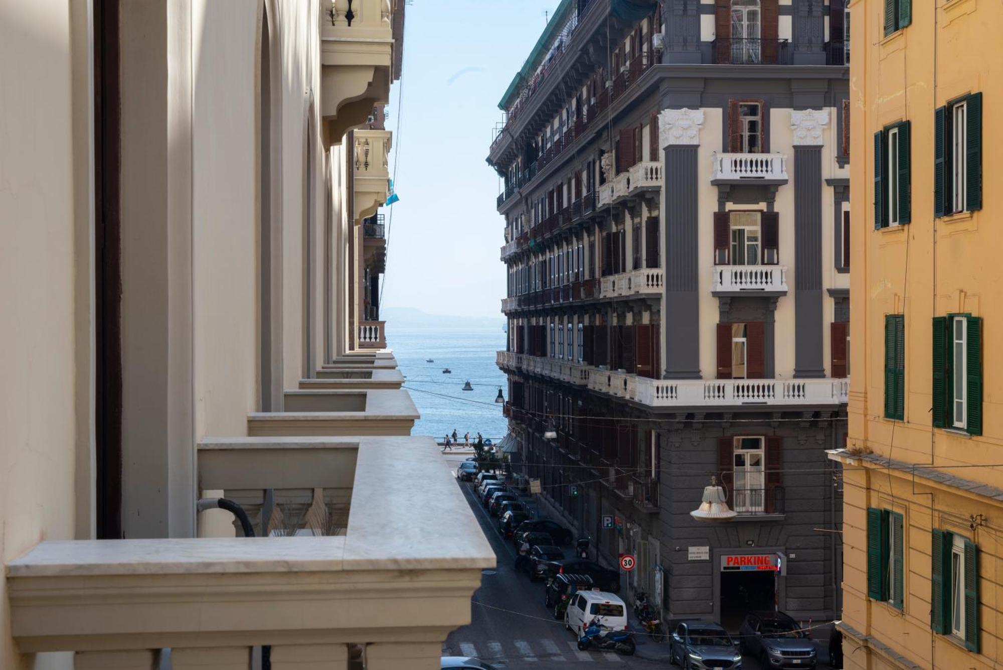 Santa Lucia Maison De Charme Napoli Esterno foto
